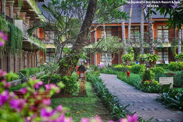 The Jayakarta Bali Beach Resort & Spa 4*, фото 7