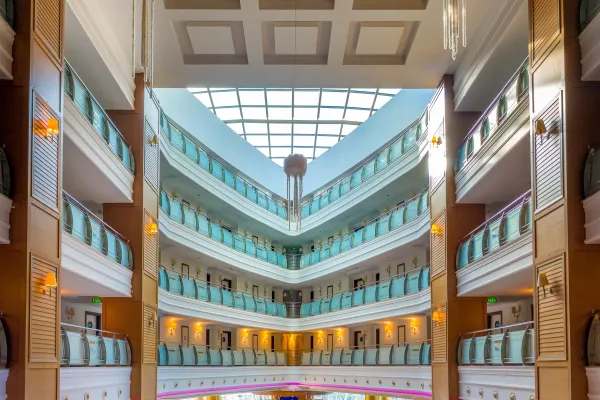 TRANSATLANTIK HOTEL&SPA 5*