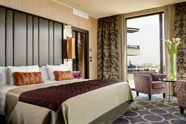 Uptown Palace 4*