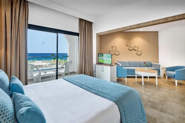 Nozha Beach & Spa 4*
