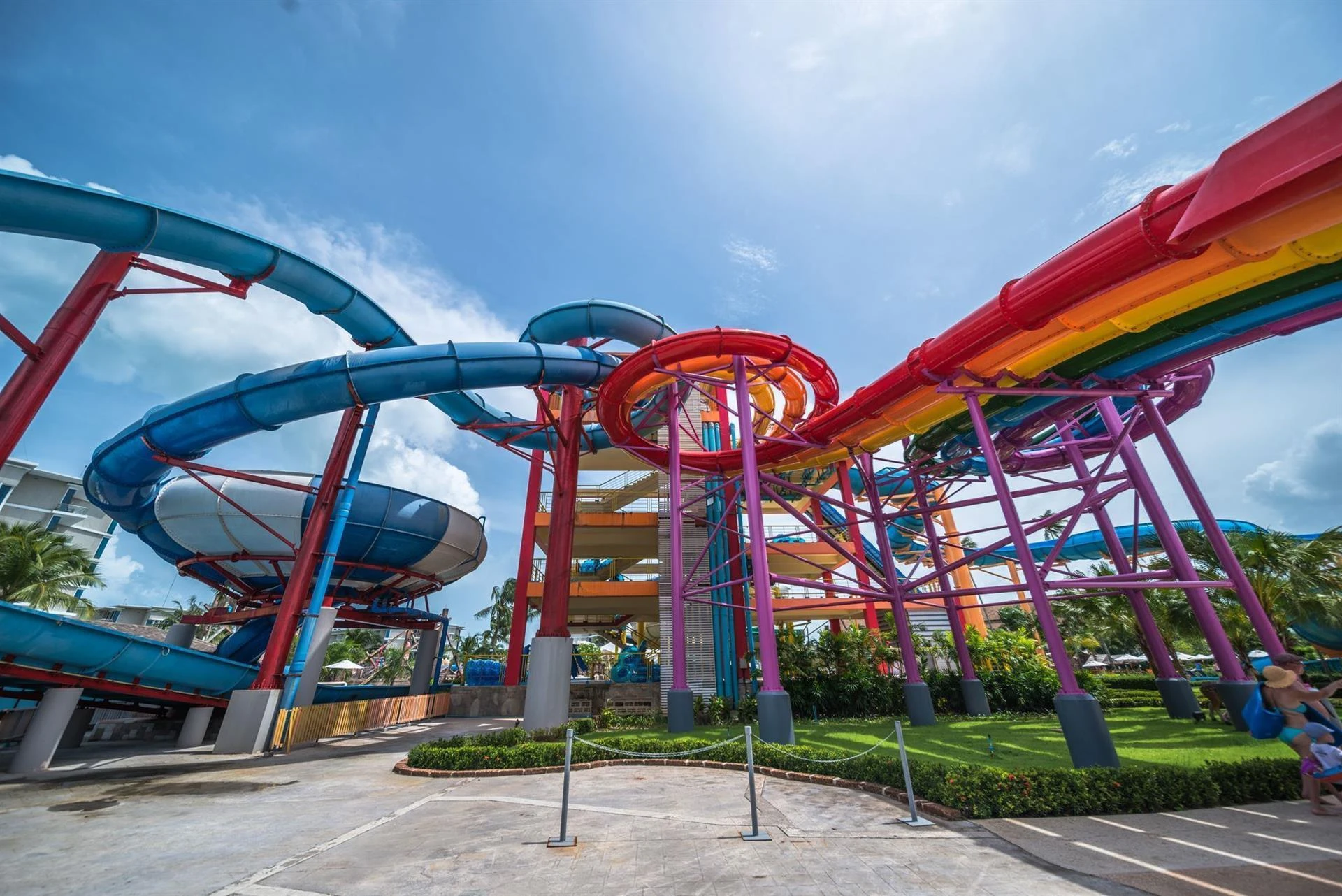 Аквапарк Rixos Water World Phuket